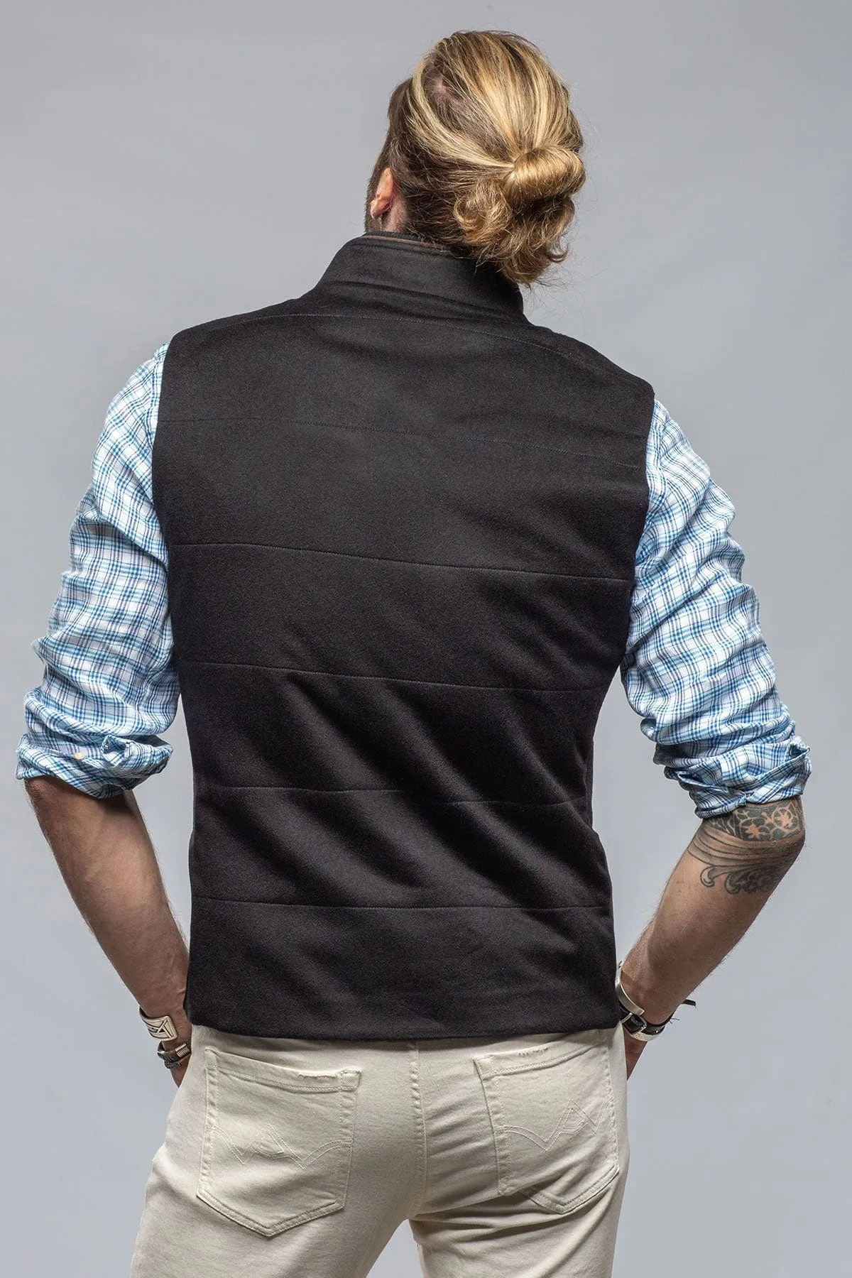 Alba Cashmere Vest in Black