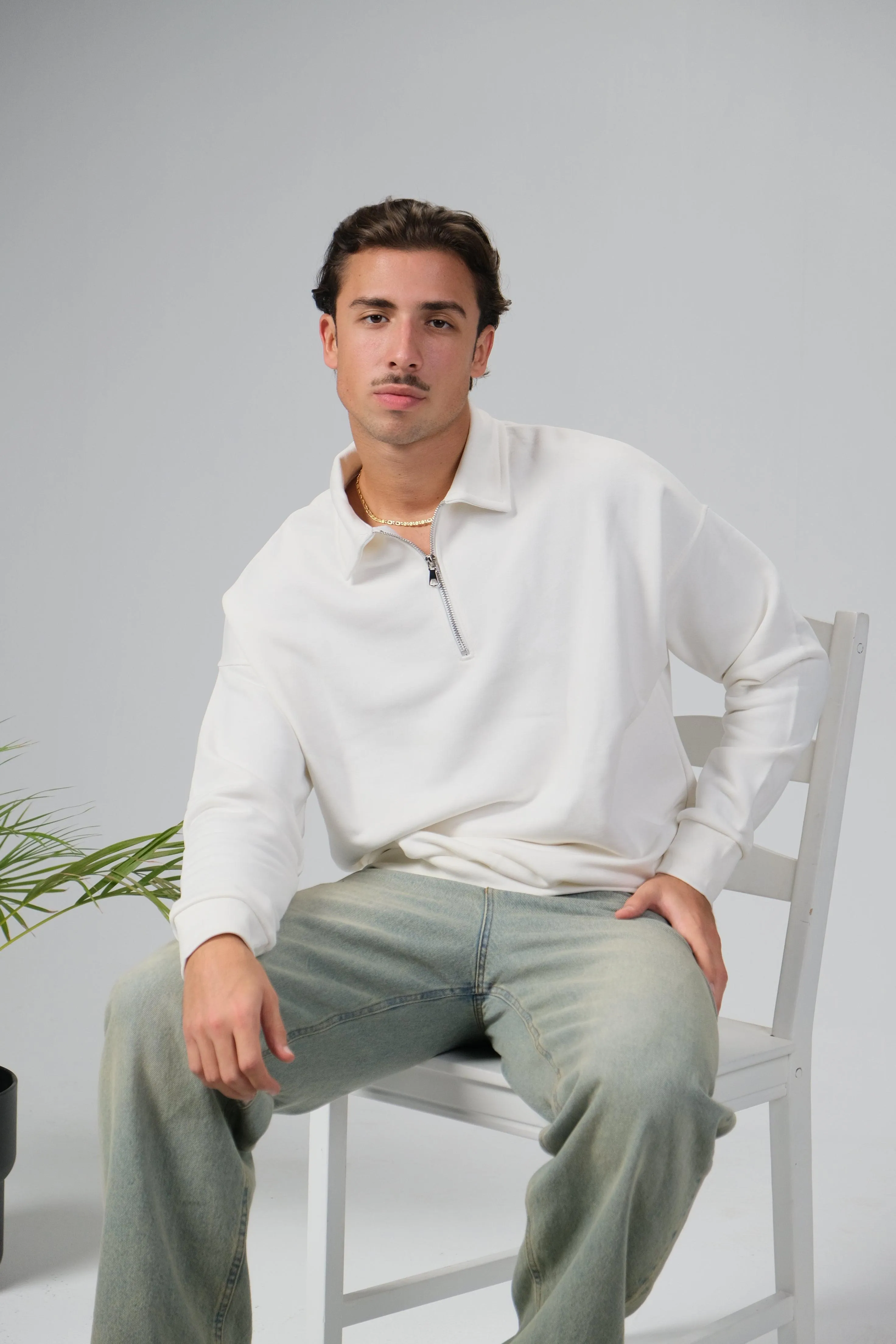 COLLARED SWEATER - WHITE