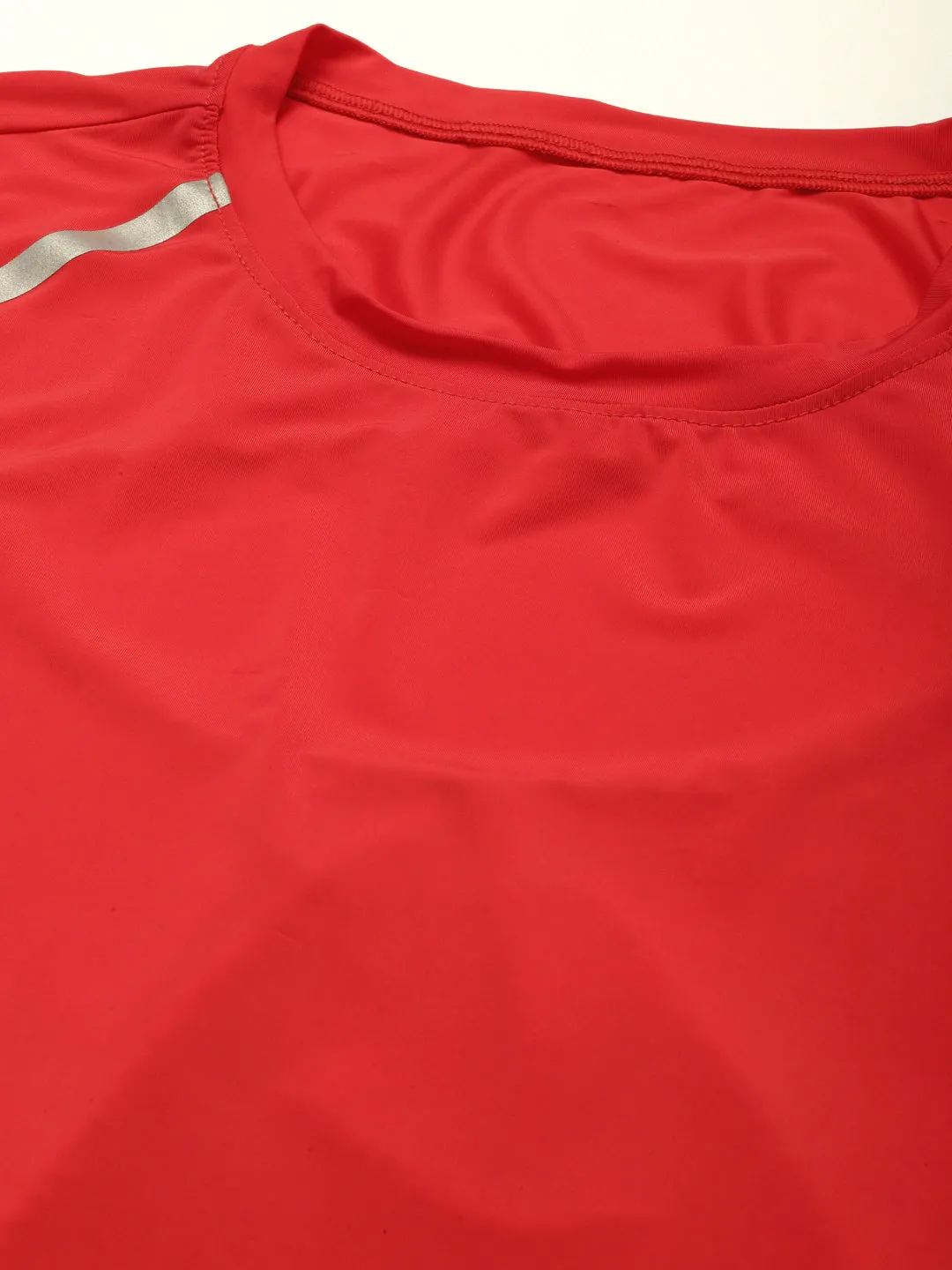 Fitkin Women Red Solid Back Key Hole Design T-shirt