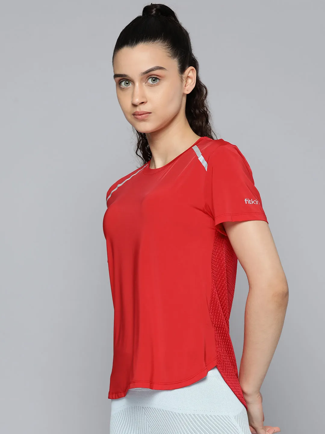 Fitkin Women Red Solid Back Key Hole Design T-shirt