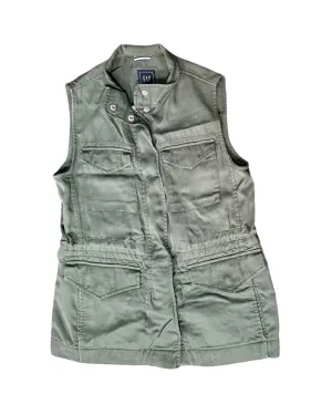 Gap sleeveless vest - small