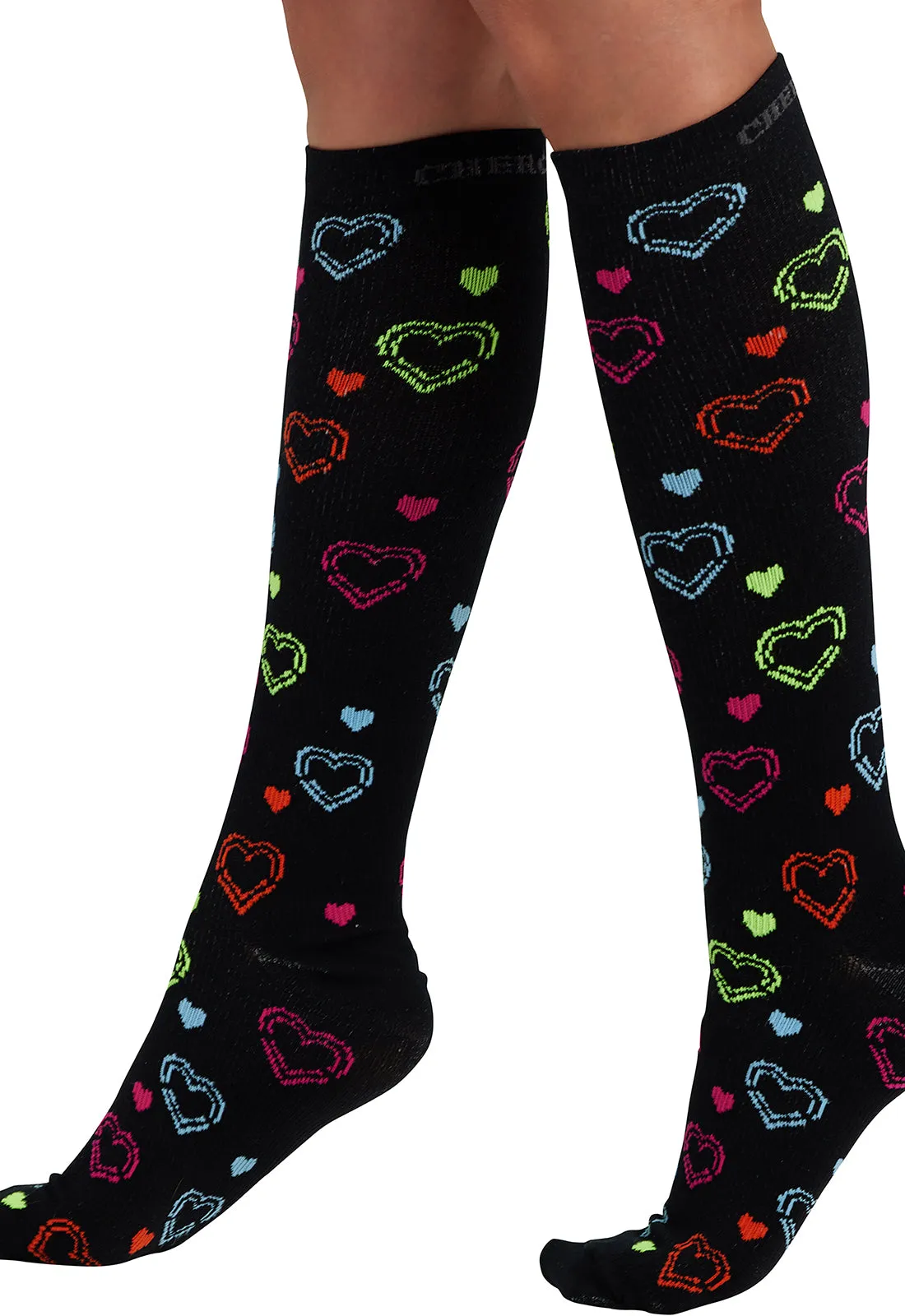 Legwear PRINTSUPPORT Women's 10-15mmHg Compression Socks Hearts On The Line