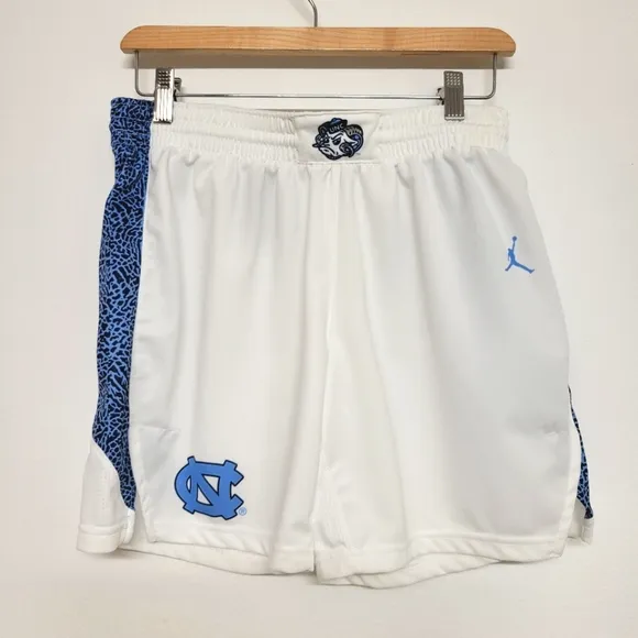 NIKE Air Jordan Womens Medium North Carolina 23 Digital Basketball Shorts ATO545