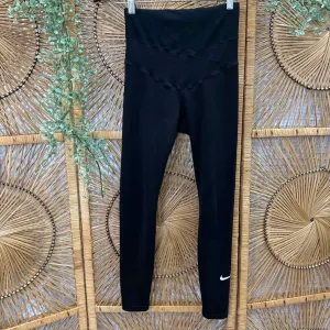 Nike LEGGINGS matern