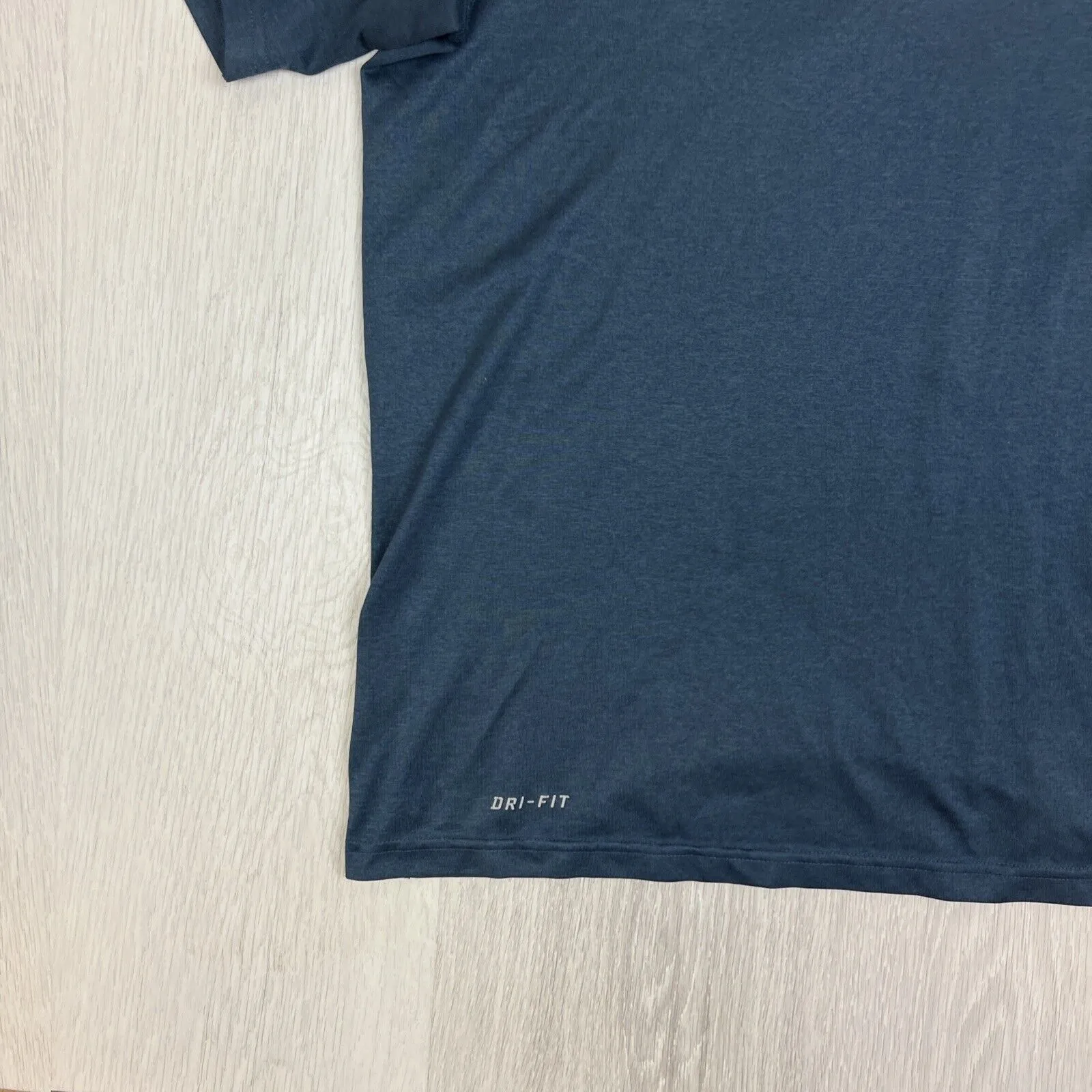 Nike Mens Dark Green Activewear T-Shirt Size S/M Approx