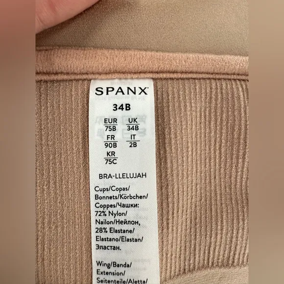 NWT SPANX Bra-llelujah Lightly Lined Wireless Bra