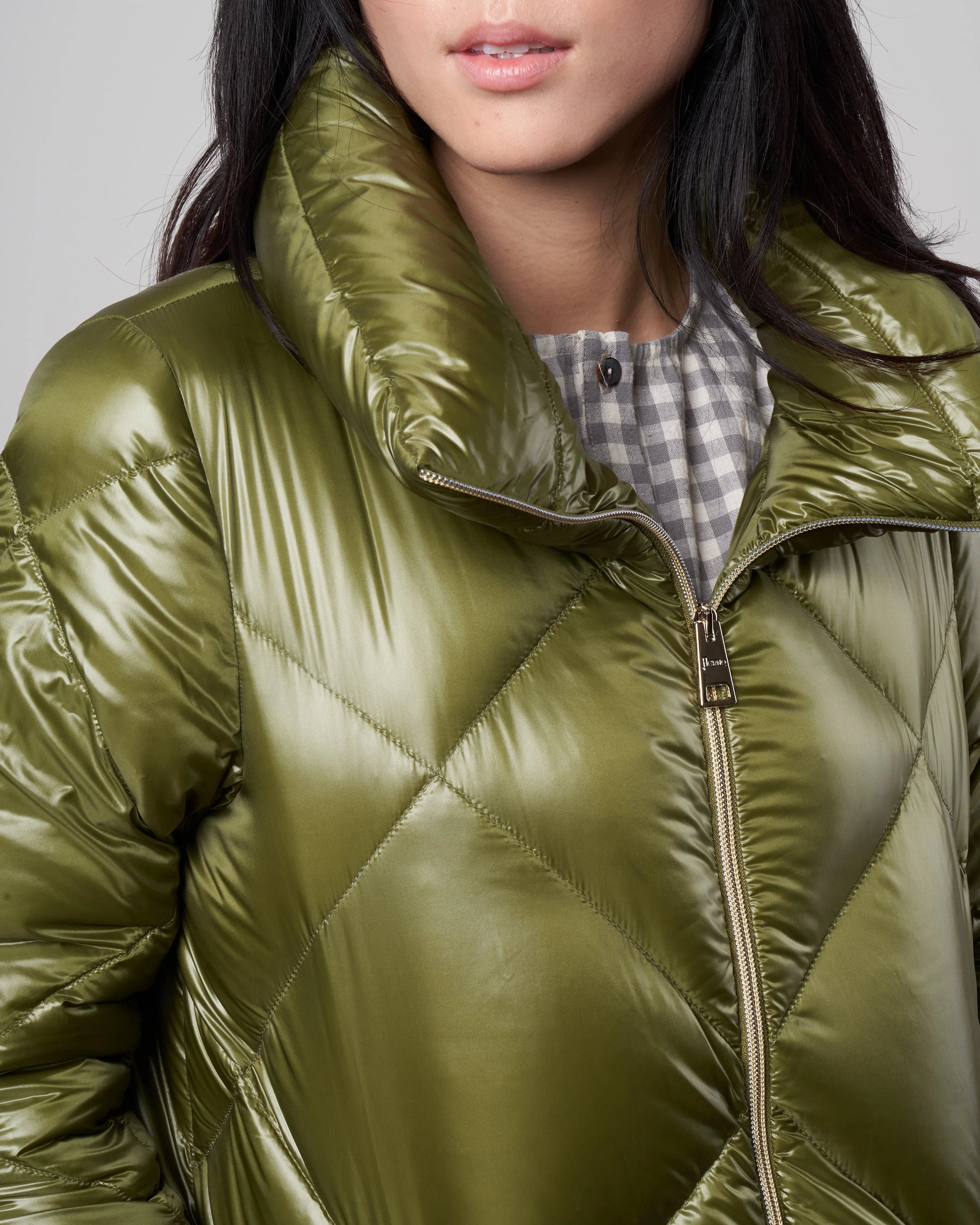 nylon ultralight diamond quilt a-line, hi-lo jacket - verde oliva