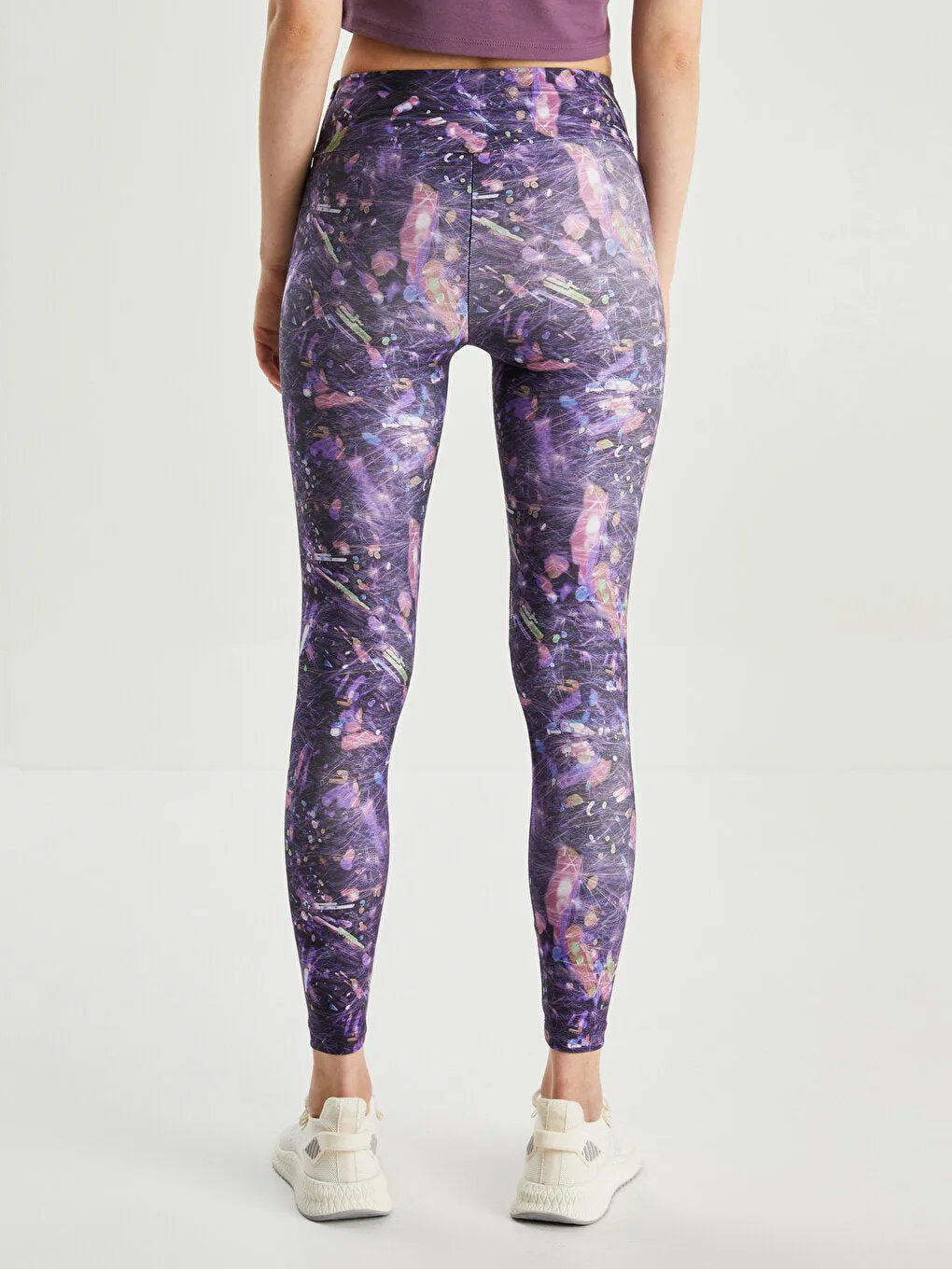 Patterned Women's Sports Tights with Elastic Waist