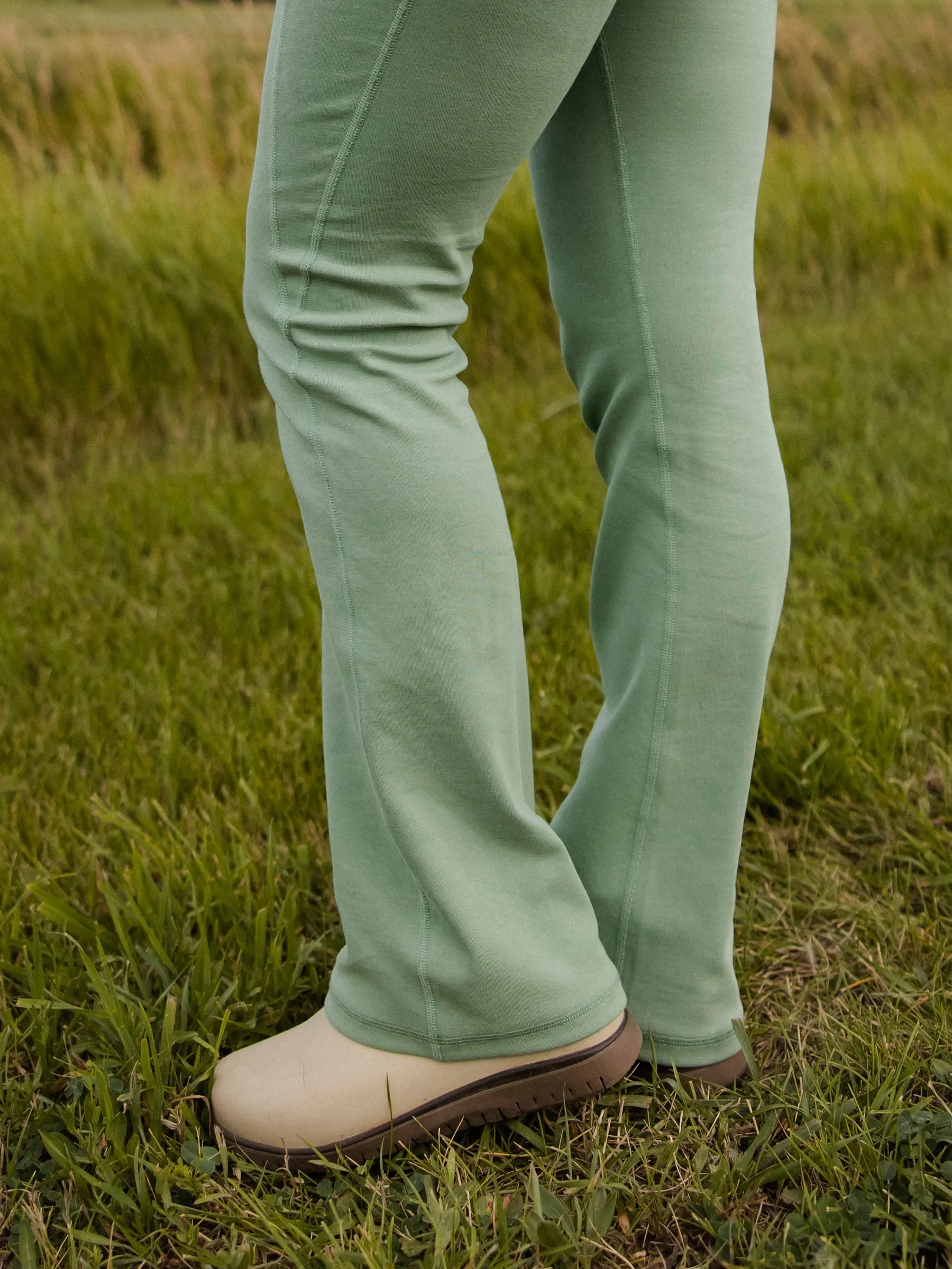 PlantTec™ Flare Leggings | Sage