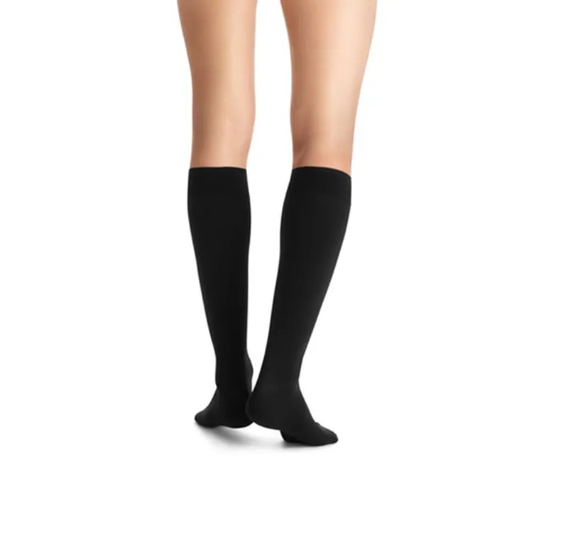 PR/1 JOBST OPAQUE WOMEN, KNEE HIGH PETITE, 20-30MMHG, MD, CLASSIC BLACK, CLOSED TOE