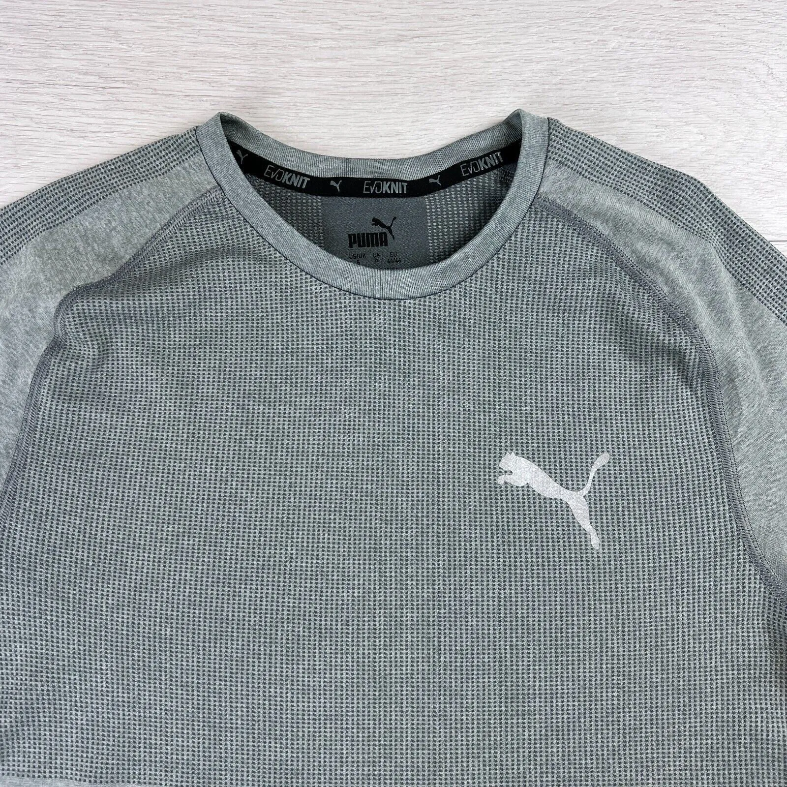 Puma EvoKnit Mens Activewear T-Shirt Size Small