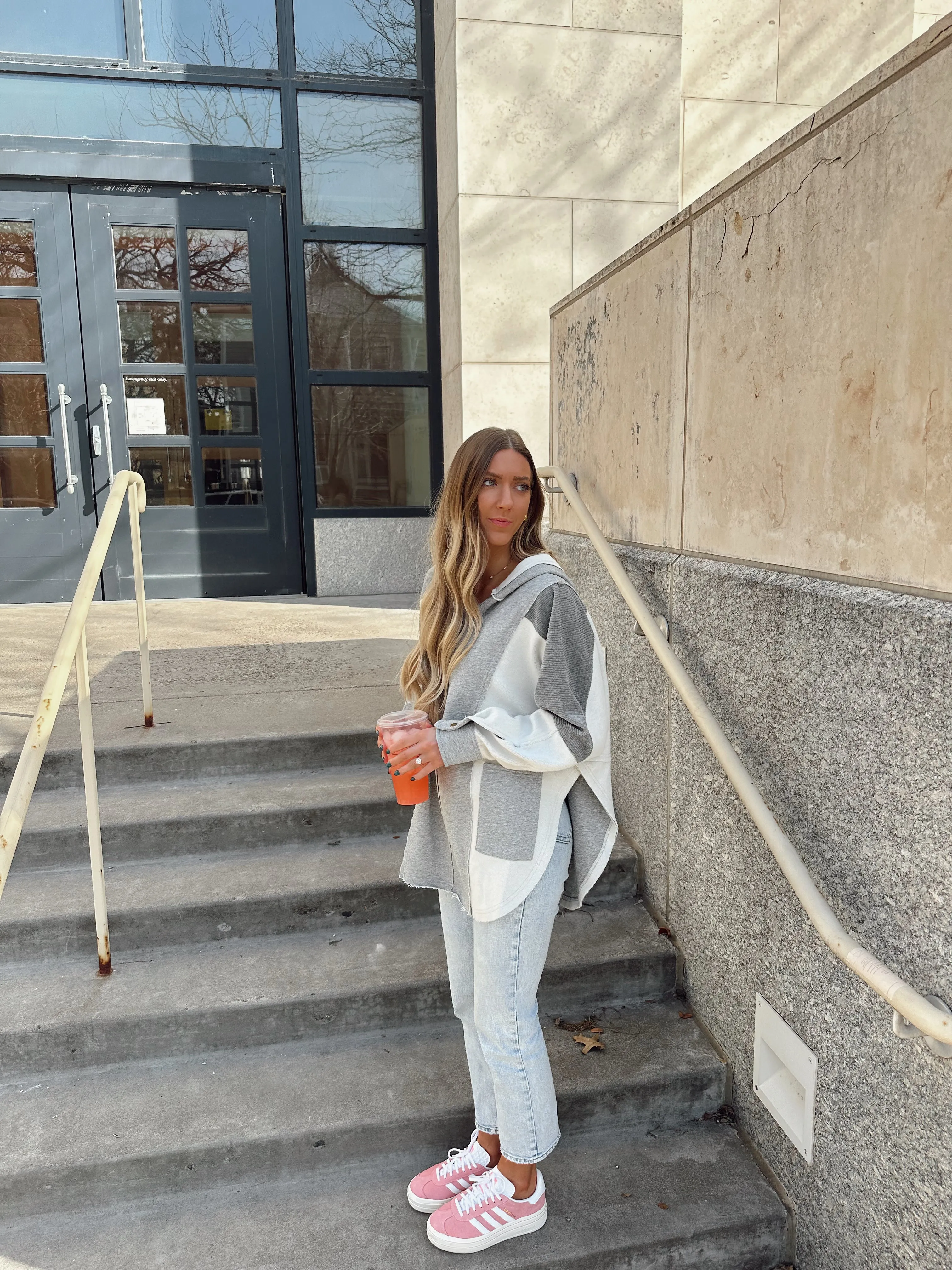 Raine Pullover