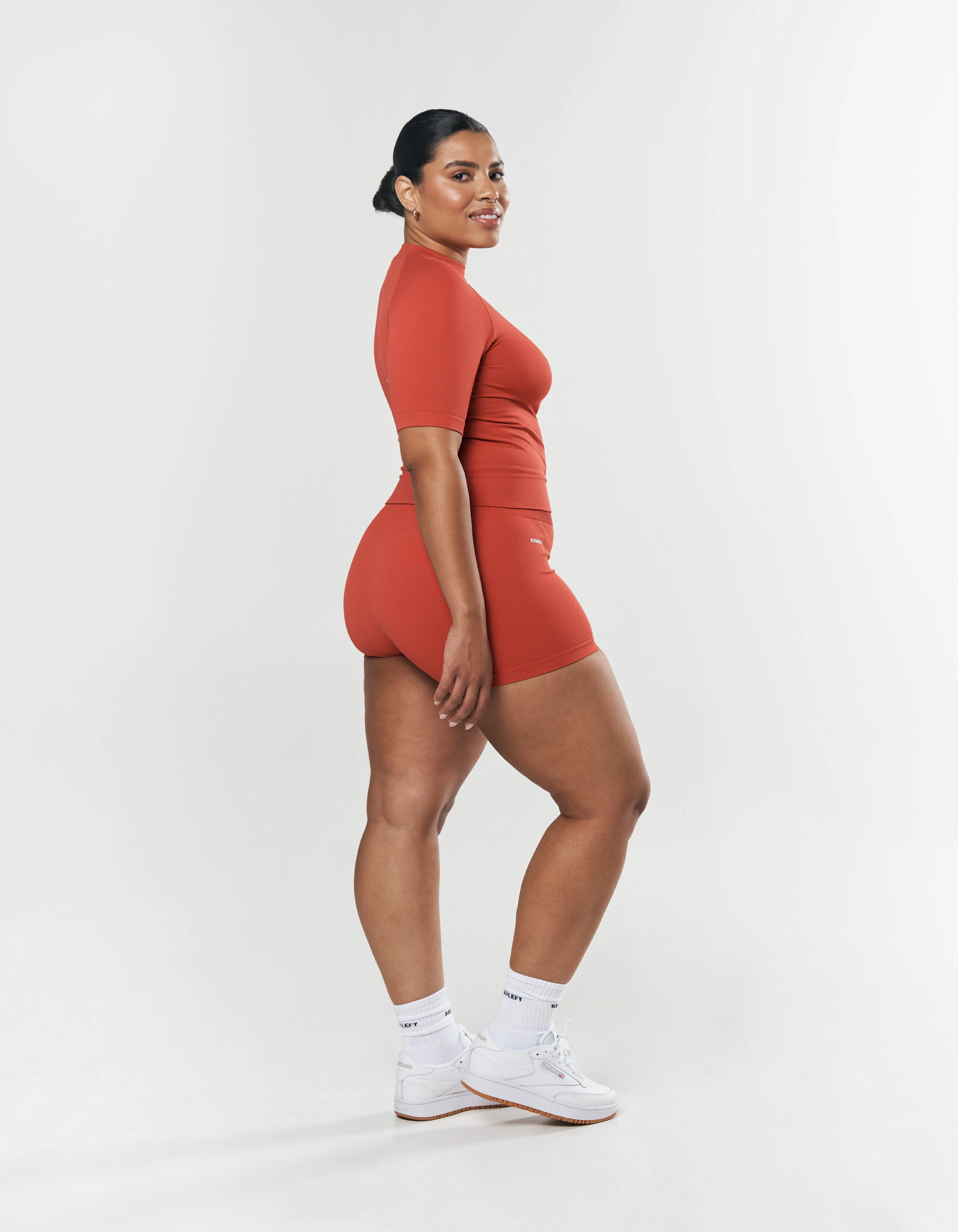 Seamless High Neck Tee - Red