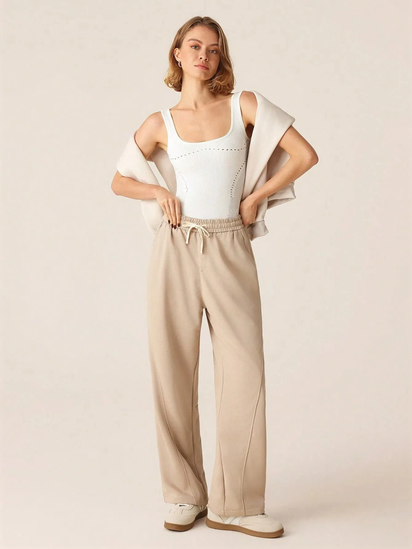 Sleek Hollow-Out Sleeveless Bodysuit – Stylish & Breathable Activewear