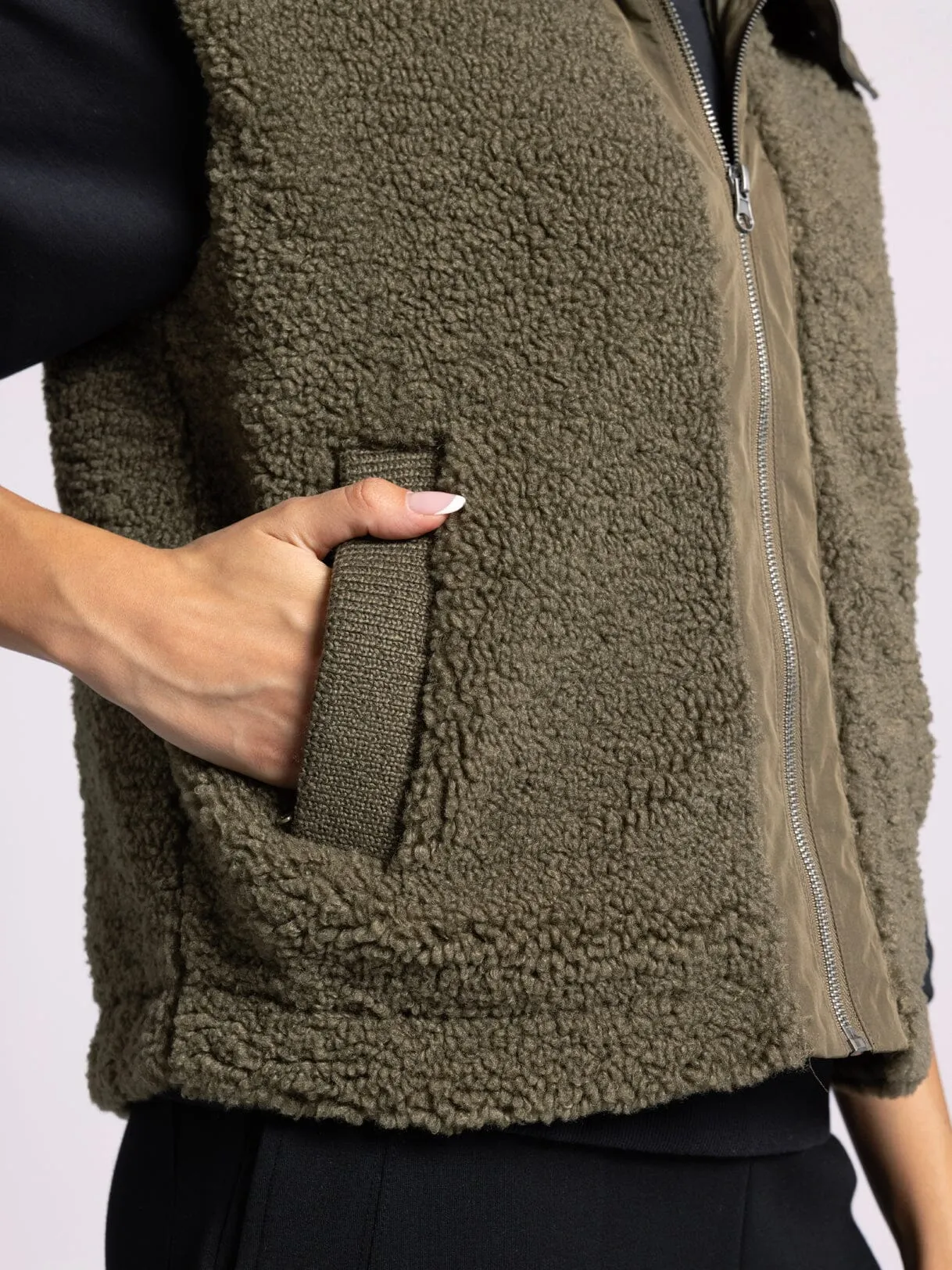 TRISTA VEST - PREPACK OF 6 UNITS