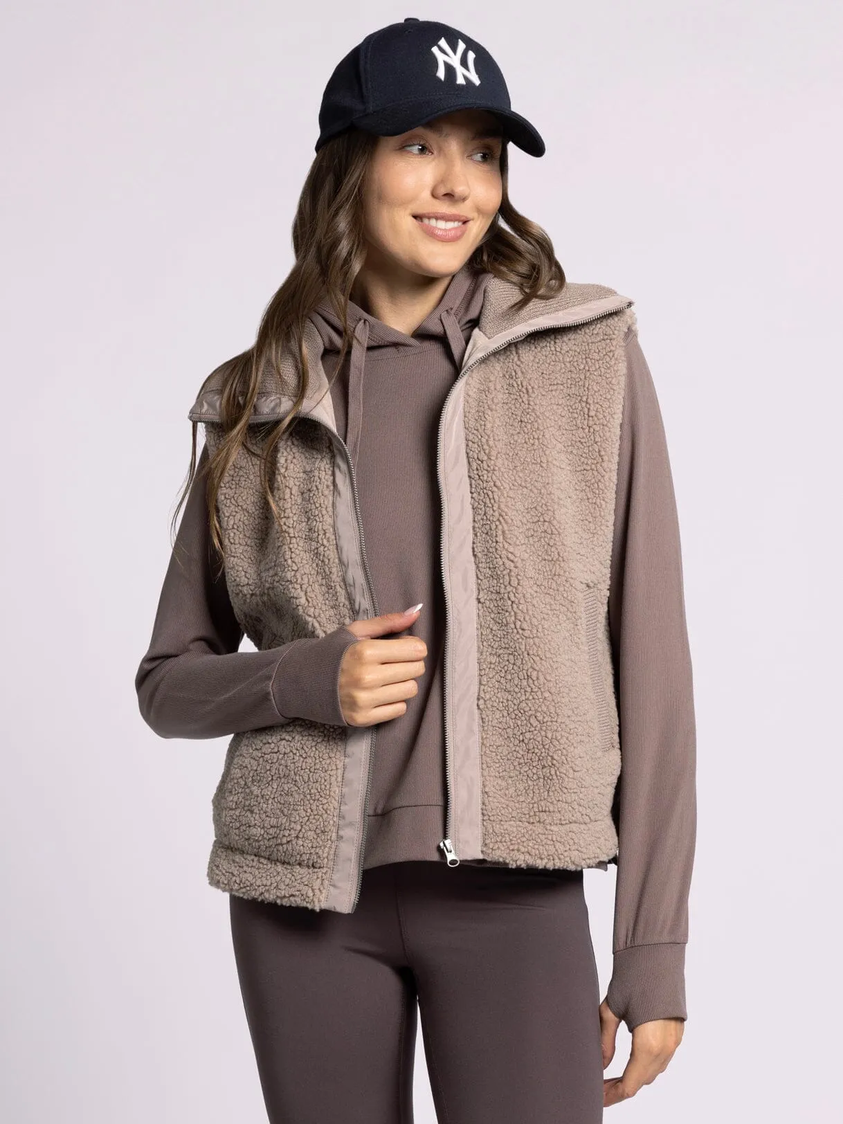 TRISTA VEST - PREPACK OF 6 UNITS