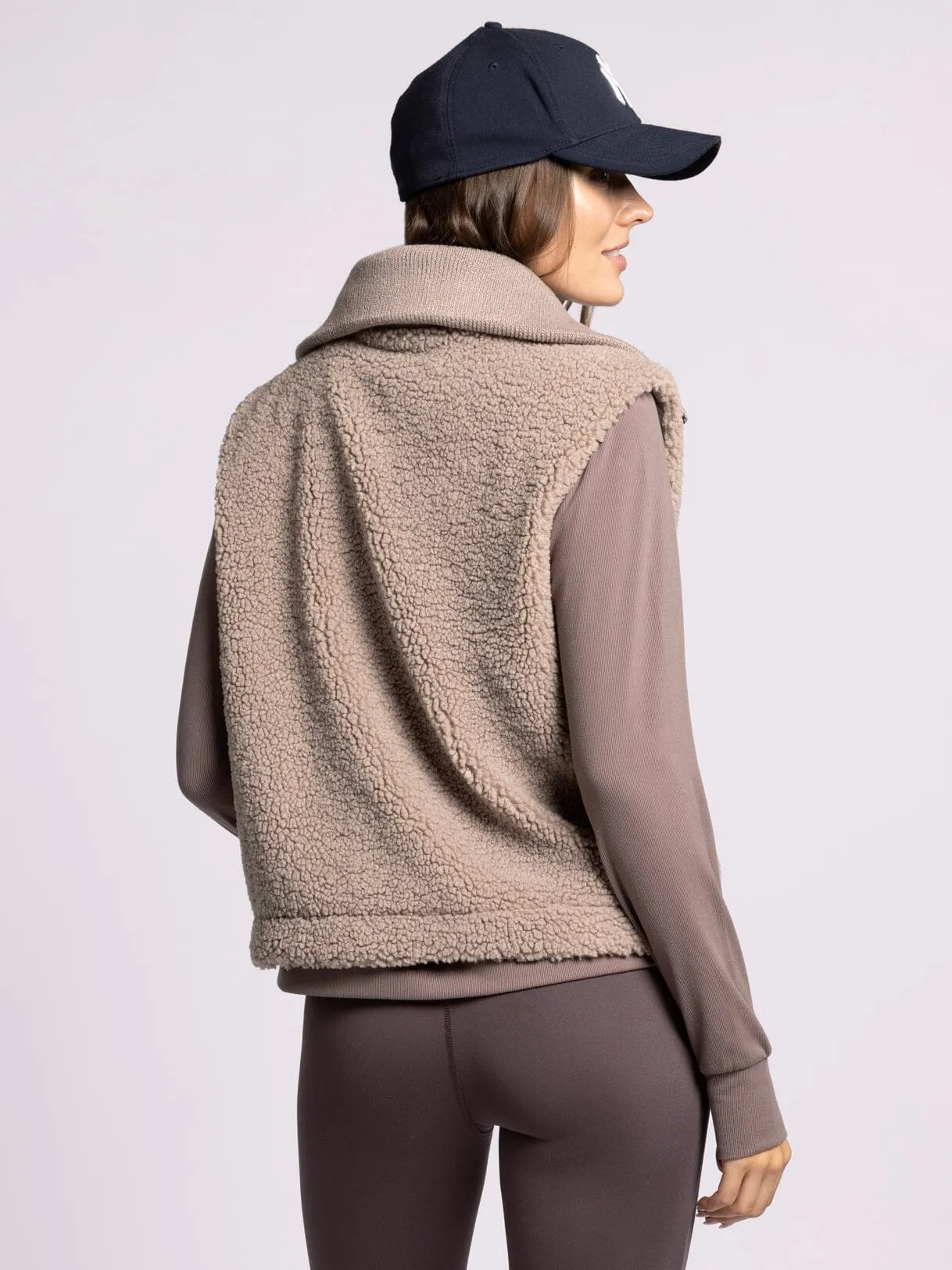 TRISTA VEST - PREPACK OF 6 UNITS