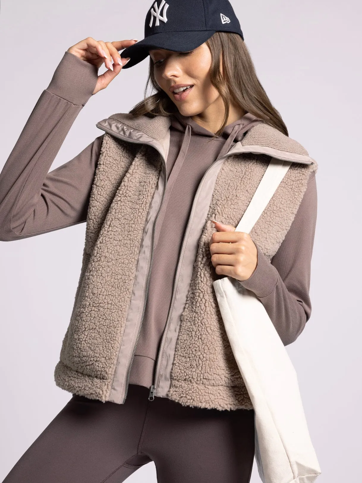 TRISTA VEST - PREPACK OF 6 UNITS