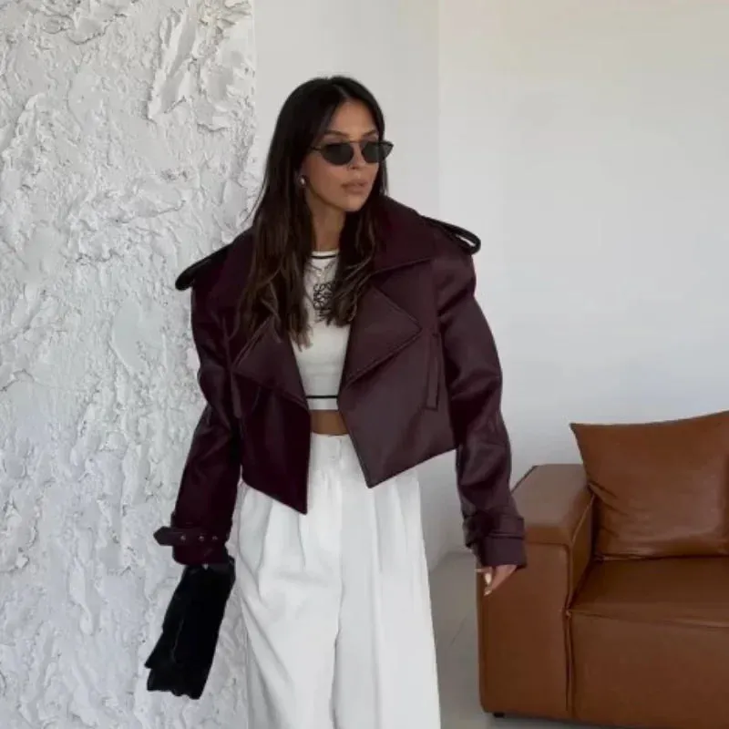 Winta - Chic Cropped Leather Jacket