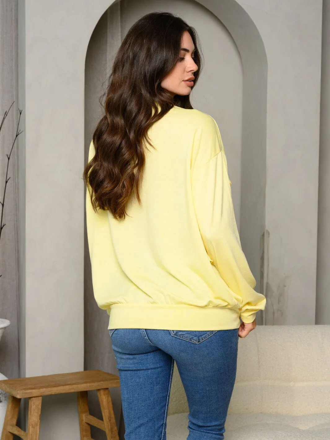 WOMEN'S LONG SLEEVE FRONT RUFFLE SWEATER